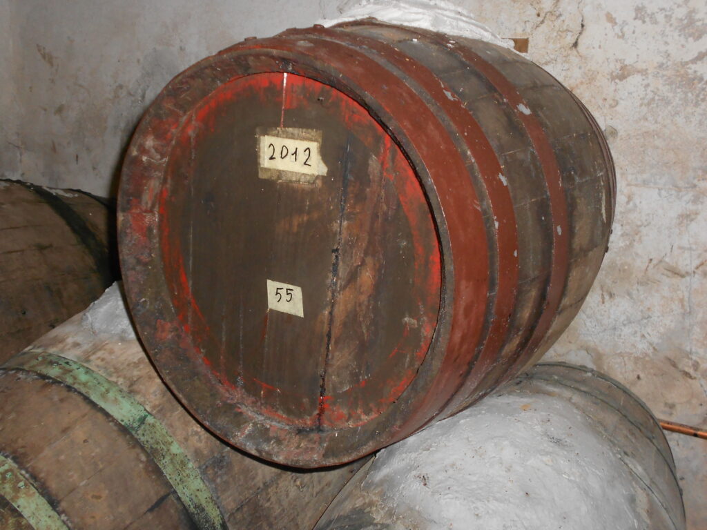 un caratello (botte in legno) di vinsanto